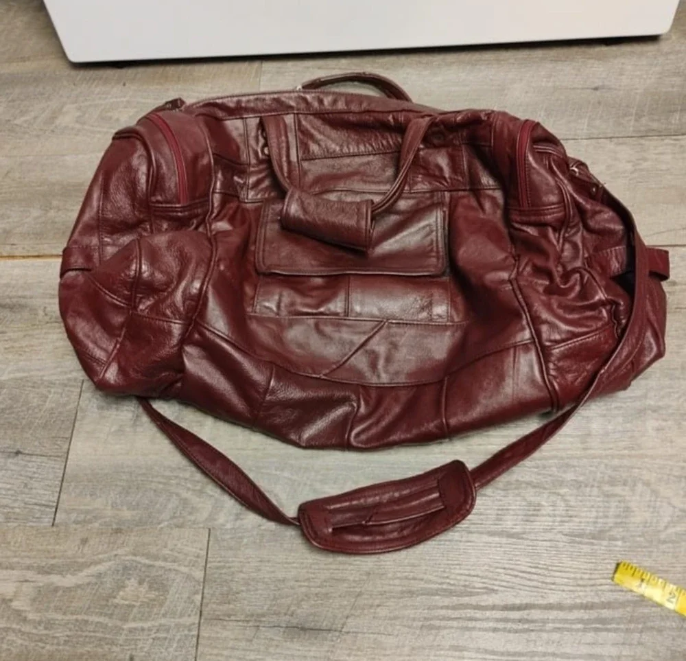 Vtg Carroll Leather Goods Genuine Leather Burgundy Weekender Duffel Travel Bag